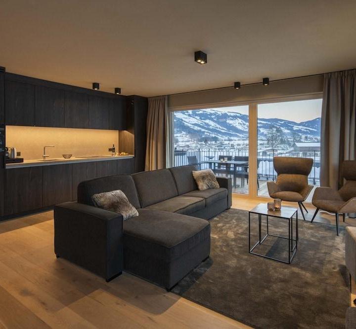 Apartment (1 Double Sofa Bed and 3 Large Twin Beds) – Luxurious Penthouse on the Golf Course