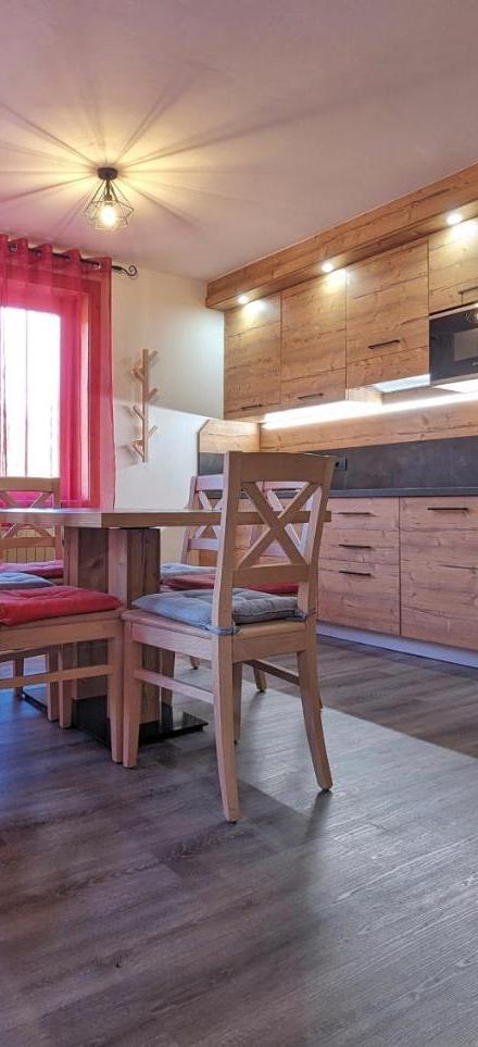 Lg Apartment Livigno - Modern Alpine Comfort – billede 1