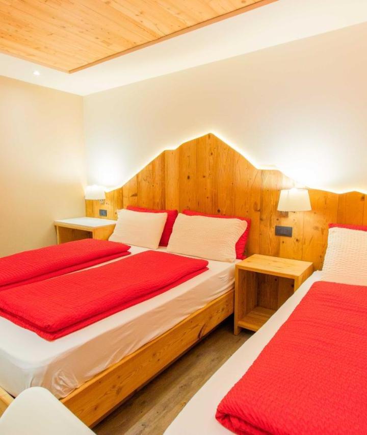 Three-Bedroom Superior Apartment (1 single bed and 1 large bed) - Free WiFi – Ampas Francescato