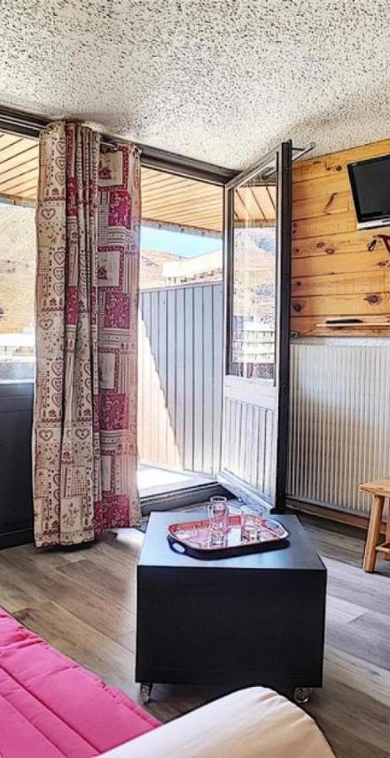 Studio – Residence Aravis - Studio Entierement Renove · Centre Station · Balcon Mae-1244
