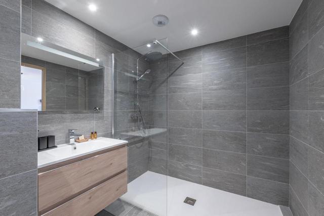 Alpe D'huez Houses - Chez Come, Nid Douillet Dans Residence SPA 5 Etoiles, Skis Au Pied, Avec Vue Et Jardin – billede 6