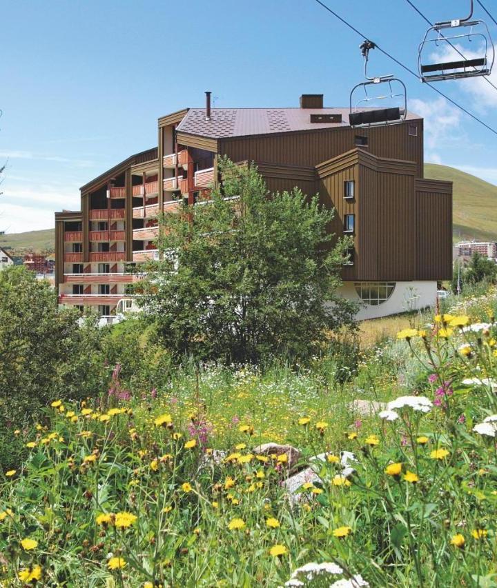 Studio with Sleeping Alcove (6 People) - South Side (2 single beds and 2 sofa beds) - Free WiFi – Residence Pierre & Vacances Les Bergers