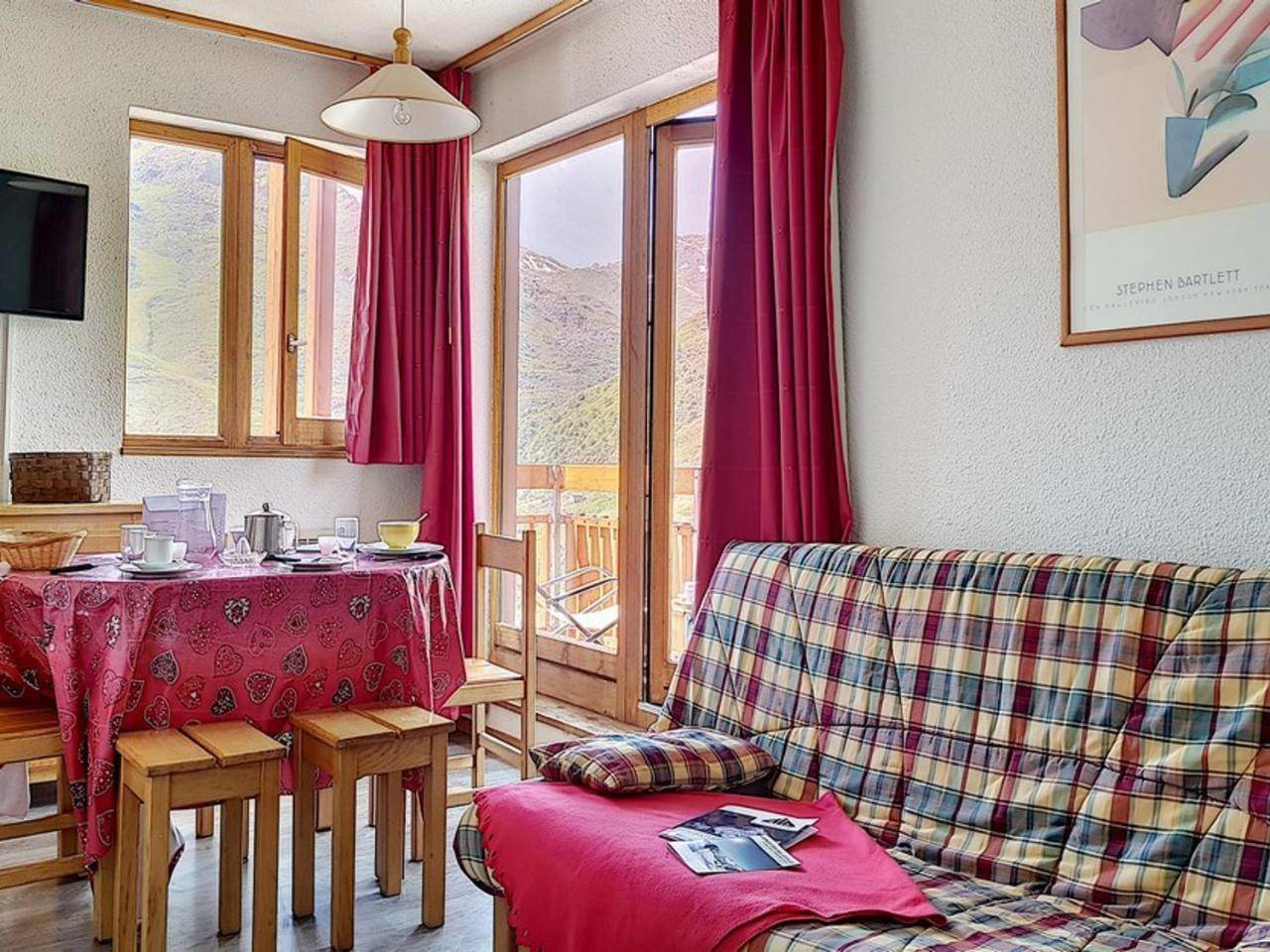 Appartement Lumineux 2 Pieces Au Pied Des Pistes Avec Balcon - Fr-1-344-1026, Les Menuires