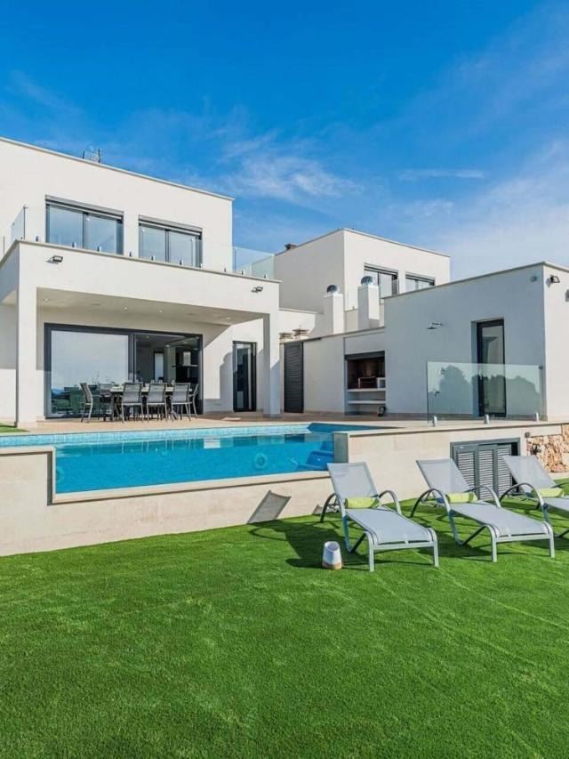 Villa Corb Mari I by Sealand Villas