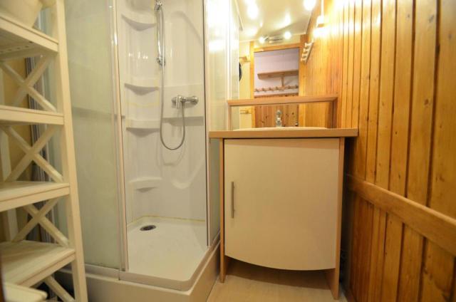 Residence Villaret - Grand Studio Coin Chambre Separe Cuisine Equipee Aux Menuires Pour 4 Personnes Mae-5274 – bild 10