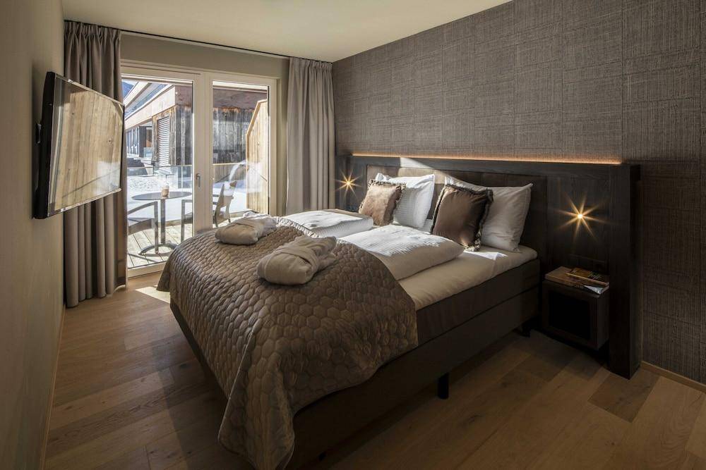Luxurious Apartment on the Golf Course, Westendorf