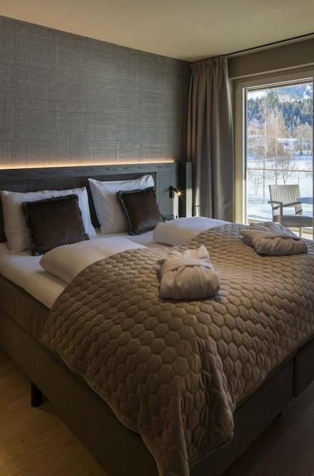 Luxurious Apartment on the Golf Course – billede 2