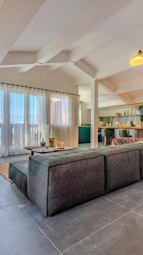 Luxury Penthouse with Mountain View & Fireplace – Val Thorens