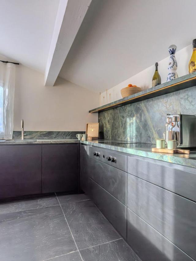 Luxury Penthouse with Mountain View & Fireplace – bild 5
