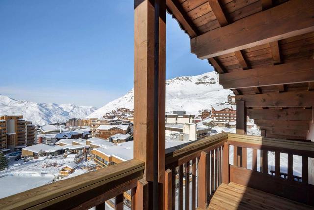 Luxury Penthouse with Mountain View & Fireplace – billede 7