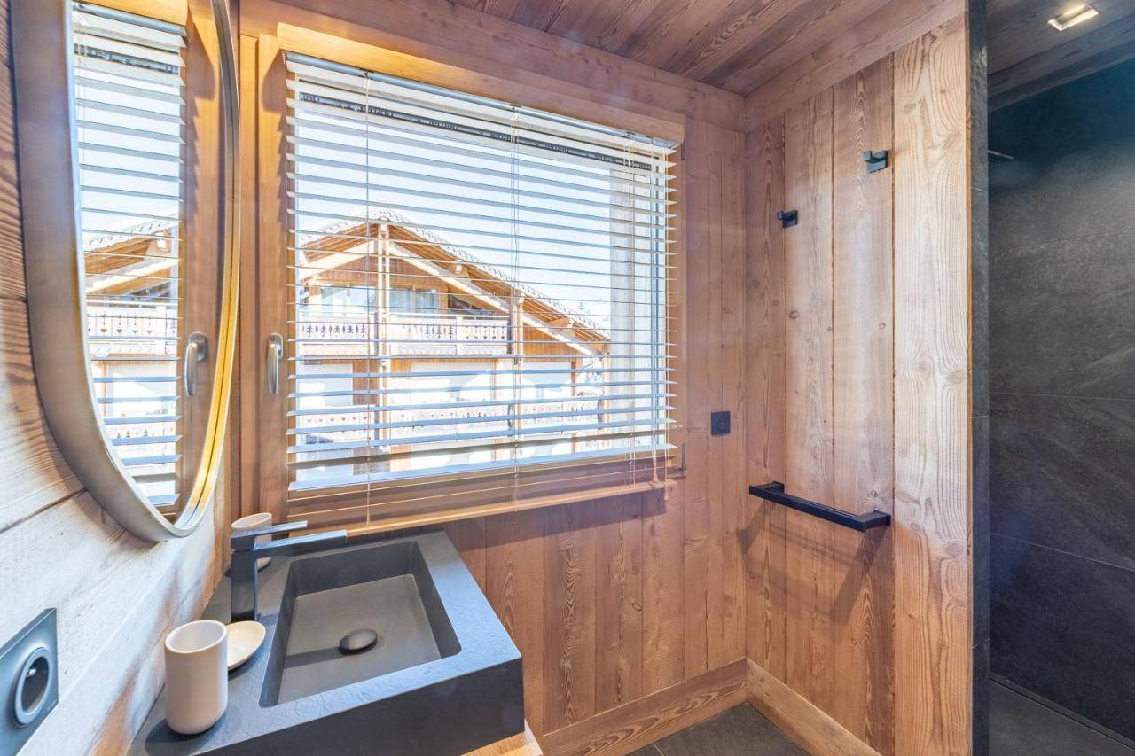 Alpe D'huez Houses - Chateau Noir - Grand Standing Pour 4 Ou 5, Sauna, Fitness, Babyfoot, Alpe d'Huez