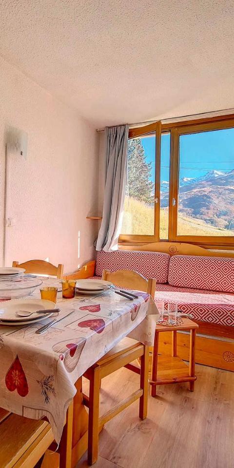 Appartement Spacieux Proche Pistes Et Commerces Avec Balcon Expose Sud - Fr-1-344-1048 – Les Menuires