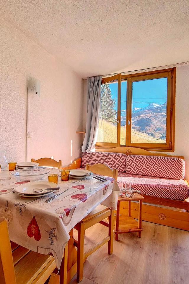 Appartement Spacieux Proche Pistes Et Commerces Avec Balcon Expose Sud - Fr-1-344-1048