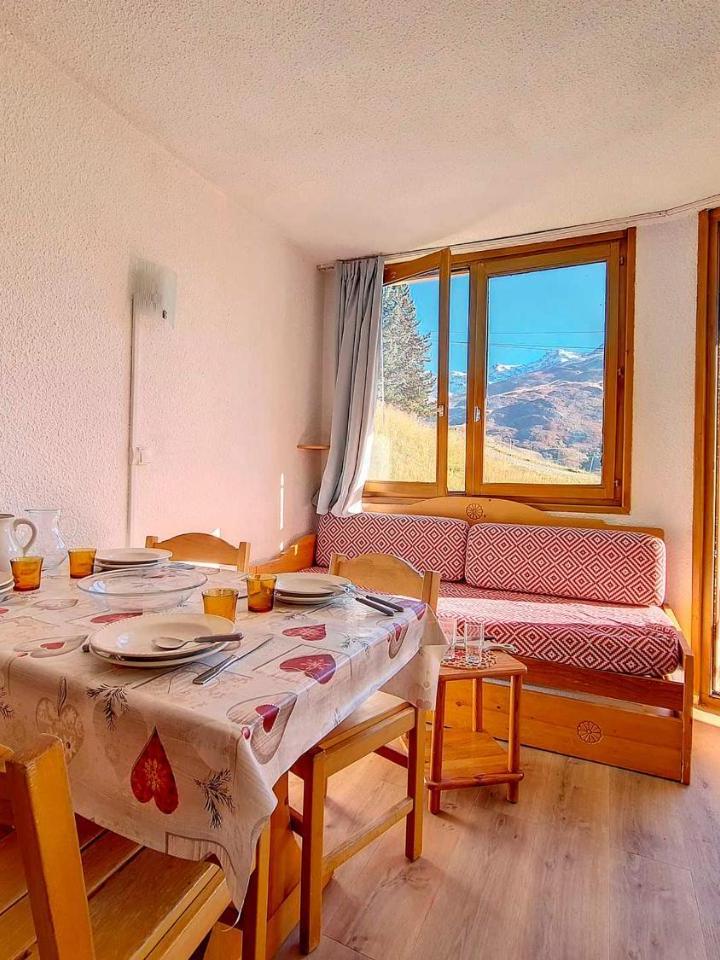 Apartment – Appartement Spacieux Proche Pistes Et Commerces Avec Balcon Expose Sud - Fr-1-344-1048