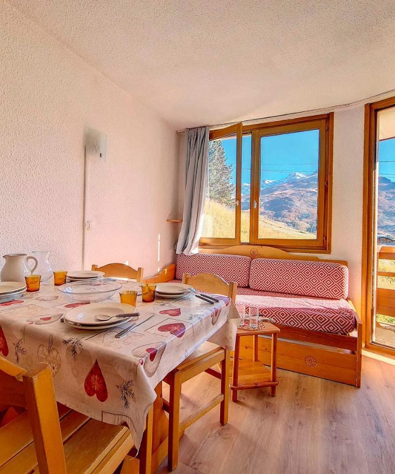 Appartement Spacieux Proche Pistes Et Commerces Avec Balcon Expose Sud - Fr-1-344-1048