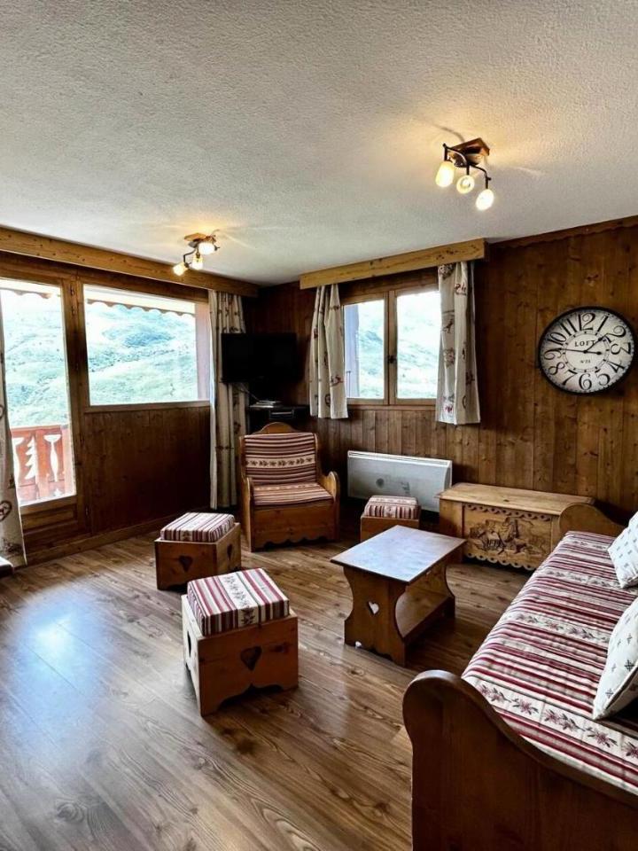 Apartment (1 single bed, Bedroom#1: 2 single beds, Bedroom#2: 1 double bed, Bedroom#3: 1 bunk bed) – Residence Courmayeur - Appartement Chaleureux Ski Aux Pieds Pour 8 Personnes Mae-3804
