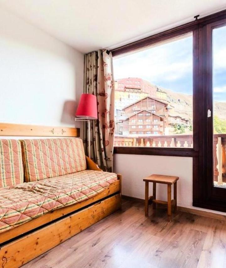 Appartement (1 single bed and 1 sofa bed, Bedroom#1: 1 double bed, Bedroom#2: 1 bunk bed) – Residence Les Melezes - Maeva Home - Appartement Vue Montagne 2 Pieces + Coin Cabine 6 Personnes - Confort Mae-2144