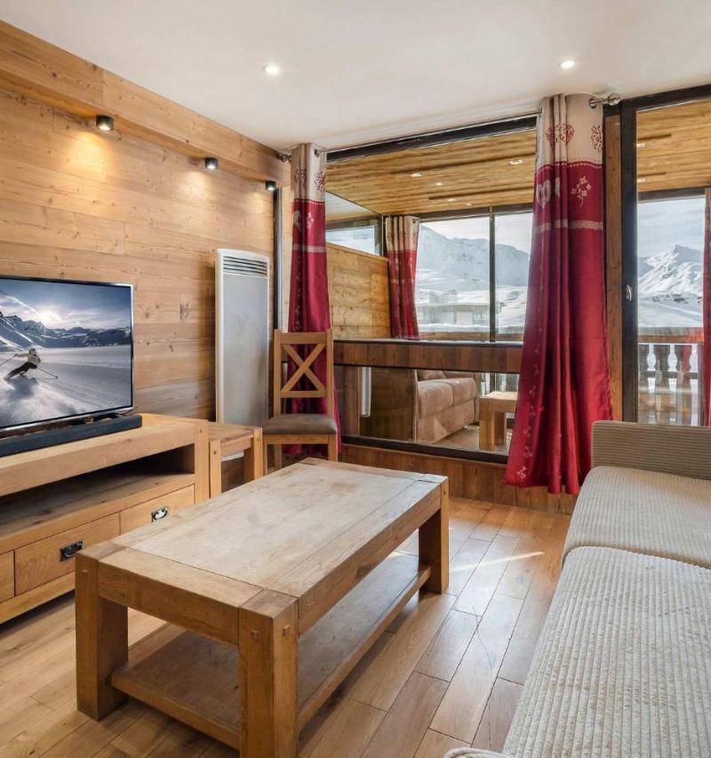 Cozy Renovated with Panoramic Mountain View