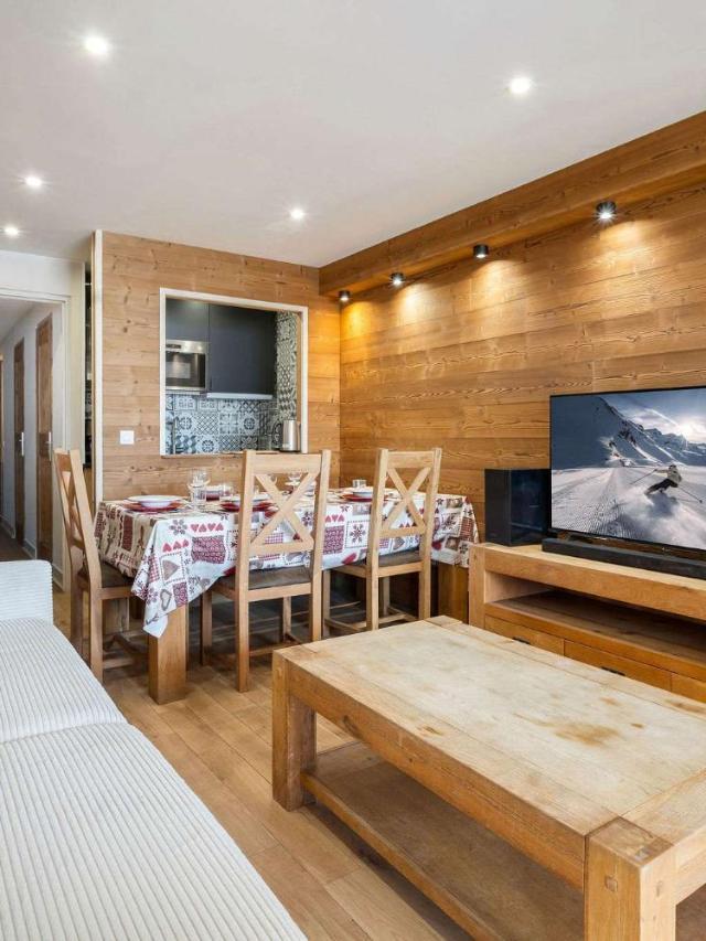 Cozy Renovated with Panoramic Mountain View – bild 9