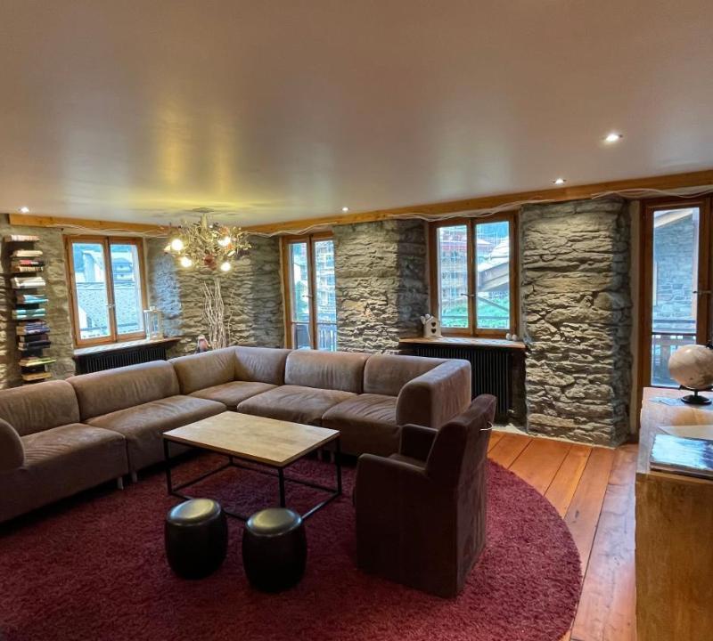 Stegmatte - Unique Luxury Triplex Apartment for 10 Persons