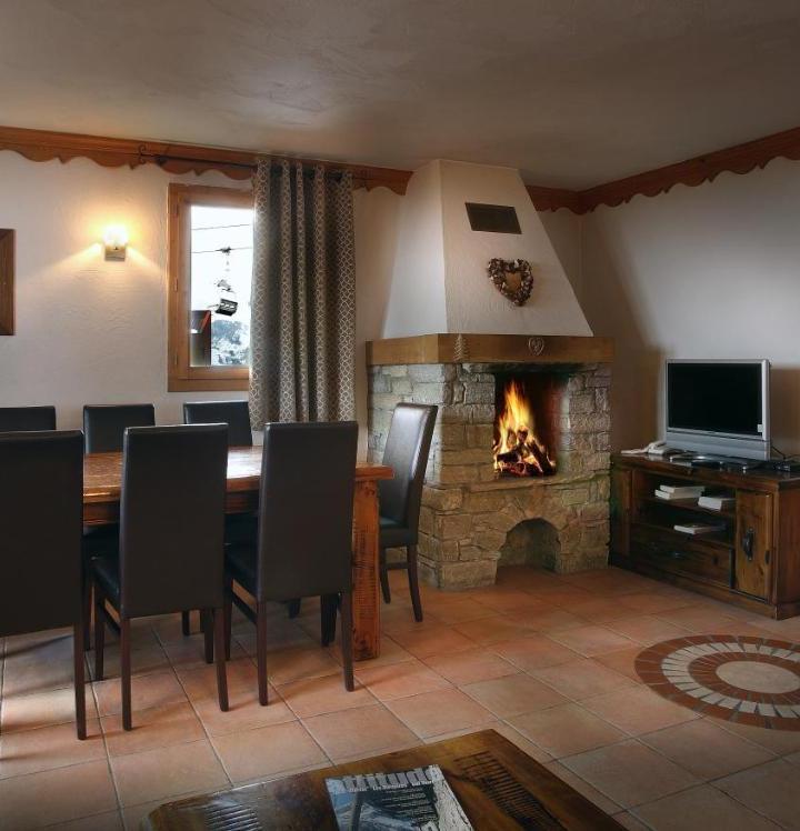 Four-Bedroom Apartment (2 single beds) - Free WiFi – Chalet Des Neiges - Plein Sud Residence