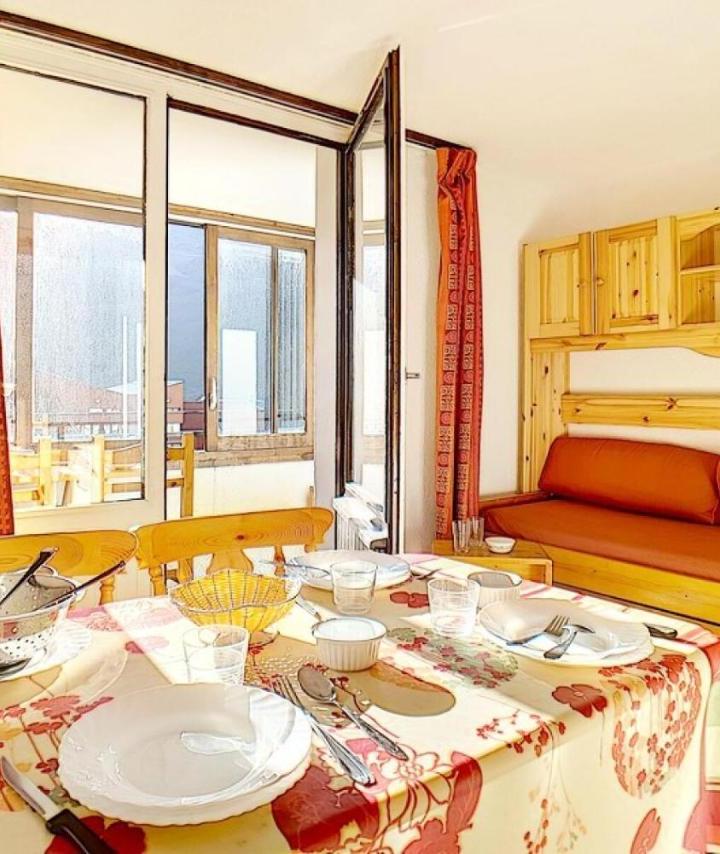 Studio - Free WiFi – Residence Le Sorbier - Appartement Lumineux · Depart Et Retour Skis Aux Pieds · Vue Sur Les Pistes Mae-1714