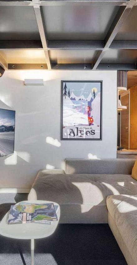 Four-Bedroom Luxury Apartment (1 double bed) - Free WiFi – Luxury 4br Apartment with Fireplace & Private Parking - Val Thorens