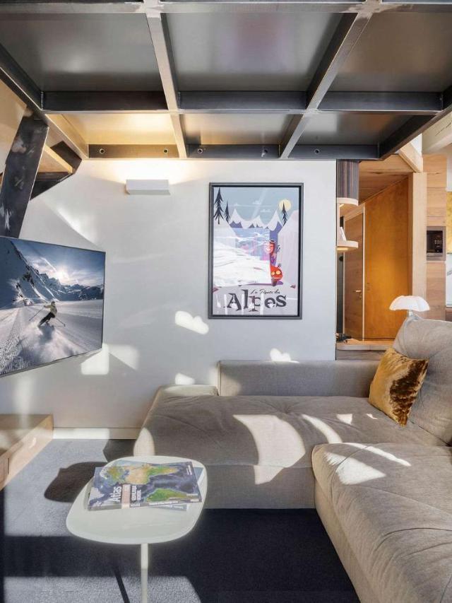 Luxury 4br Apartment with Fireplace & Private Parking - Val Thorens
