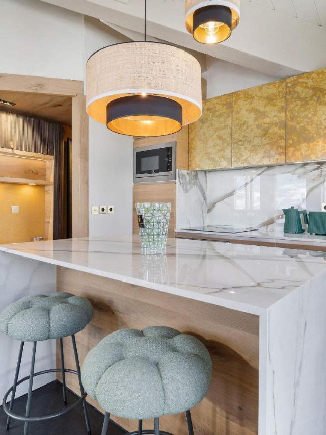 Luxury 4br Apartment with Fireplace & Private Parking - Val Thorens – bild 3