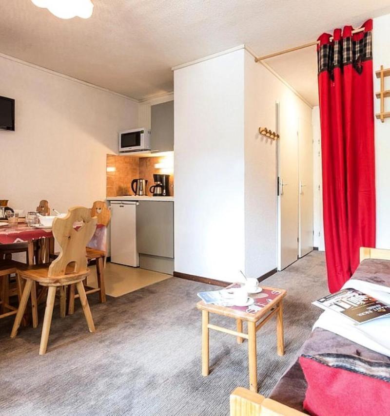 Residence Ski Soleil - Appartement Fonctionnel · Depart Ski Aux Pieds · Balcon Loggia Ouest Mae-1594