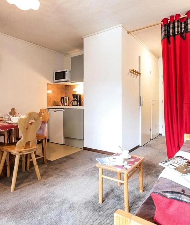 Appartement – Residence Ski Soleil - Appartement Fonctionnel · Depart Ski Aux Pieds · Balcon Loggia Ouest Mae-1594
