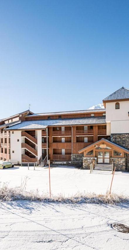 Superior One-Bedroom Apartment with Balcony (3 single beds) – Appartement Les Menuires