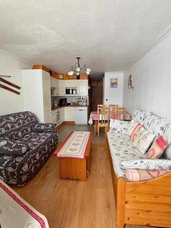 Apartment (1 single bed and 1 double bed) – Residence Caron - Appartement 5 Personnes Avec Cuisine Equipee Mae-5941