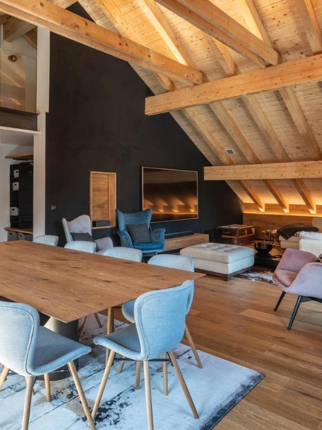 Central, Luxury, Chalet-Style Penthouse Apartment