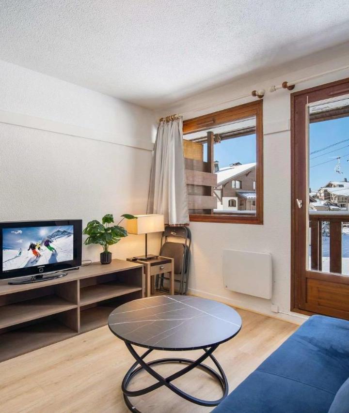 One-Bedroom Apartment with Balcony and Mountain View   (1 double bed) - Free WiFi – Mountain View Ski-In And Ski-Out Apartment - la Reine Blanche