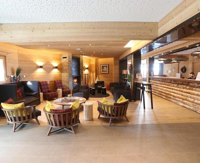 Apartment in Les Menuires with SPA & Pool