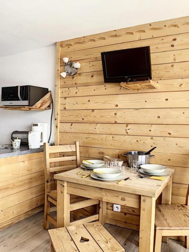 Residence Dorons - Studio Renove · Centre Station · Balcon Mae-1904 – bild 2