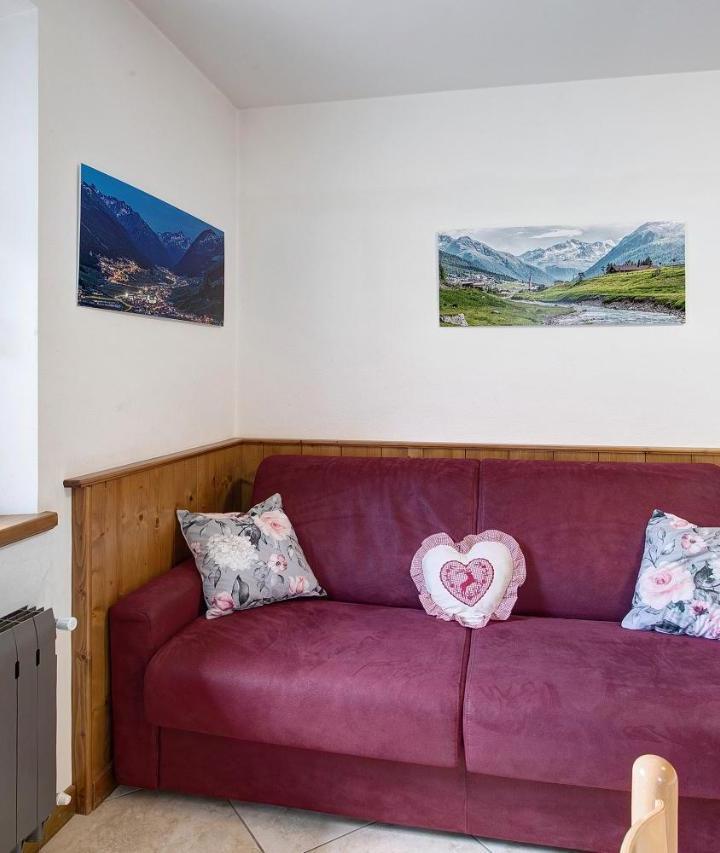 Three-Bedroom Premium Apartment with Balcony (2 single beds) - Free WiFi – Appartamento Bormetti Paolo Sara