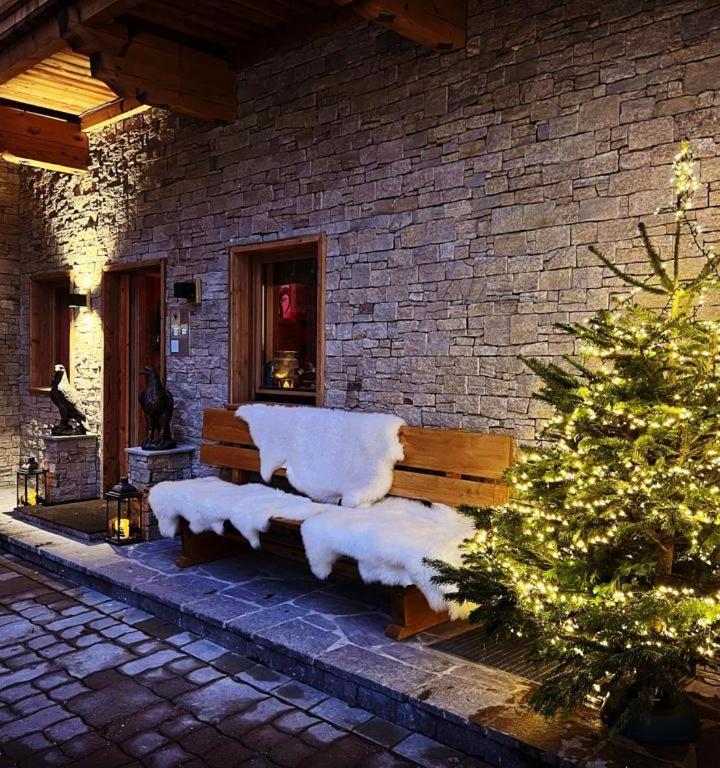 Two-Bedroom Apartment (1 large bed) - Free WiFi – Westendorf Mountain Lodge