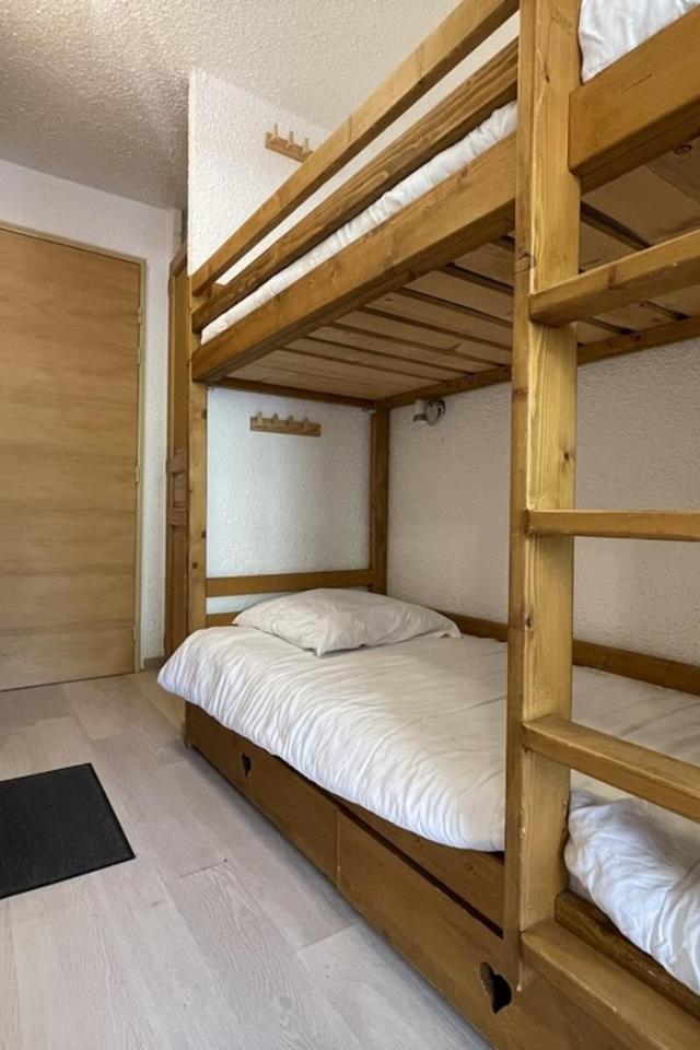 6332 Appartement Skis Aux Pieds Les Menuires – bild 4