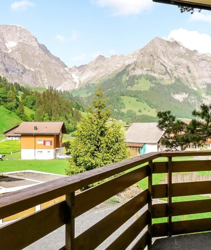 One-Bedroom Apartment (1 sofa bed and 1 large bed) - Free WiFi – Apartment Next To Titlis Station