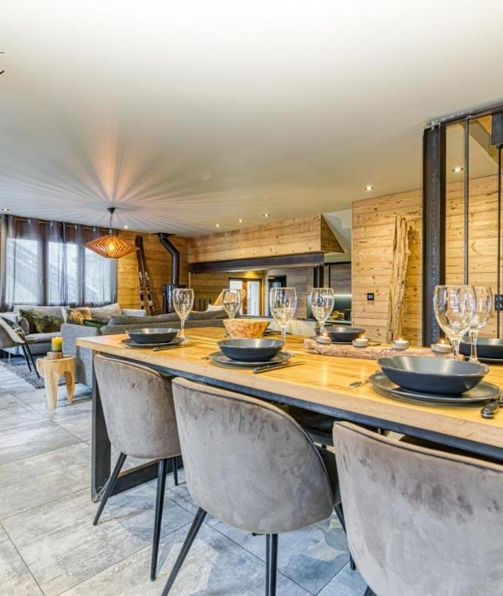 Chalet (Bedroom#1: 3 bunk beds, Bedroom#2: 1 double bed, Bedroom#3: 1 double bed, Bedroom#4: 1 double bed, Bedroom#5: 1 double bed) - Free WiFi – Homency - Chalet Rodina
