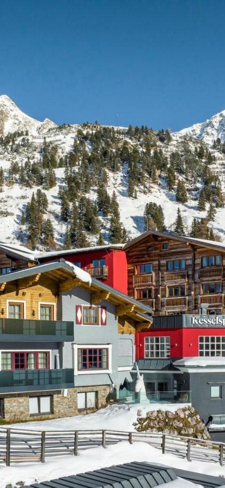 Room for 2+1 (1 Queen Bed and 1 Twin Sofa Bed) – Kesselspitze Valamar Collection Hotel & Chalet