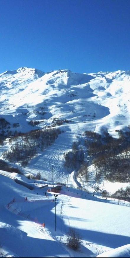 Two-Bedroom Apartment (1 double bed) – Les Menuires Skis Aux Pieds