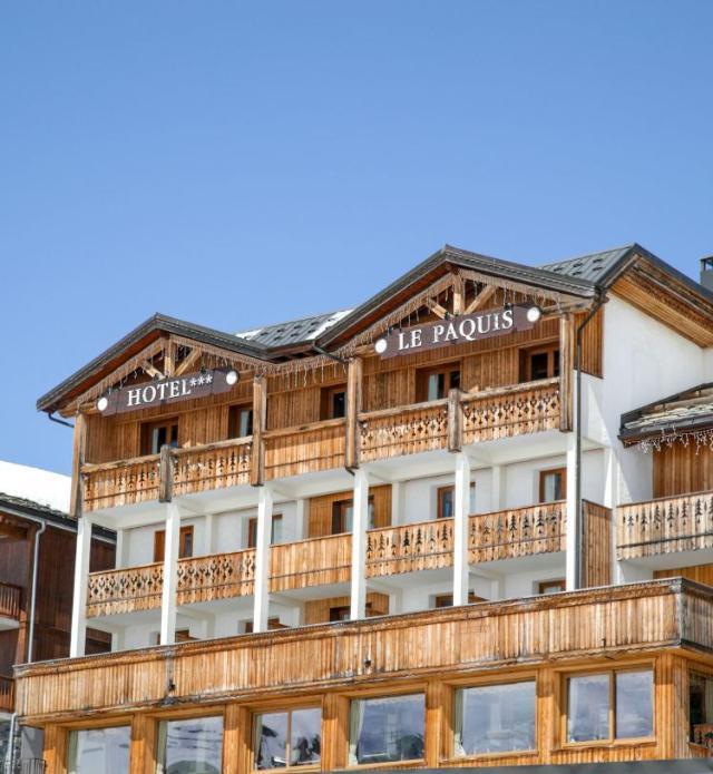 Paquis Hotel