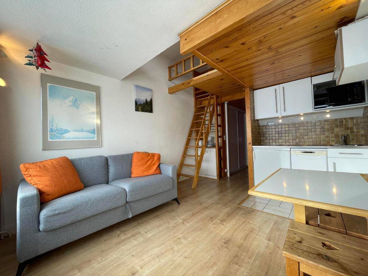 Studio Mezzanine Economique Pour 2 Avec Balcon - Animaux Admis - Fr-1-452-152, Les Menuires