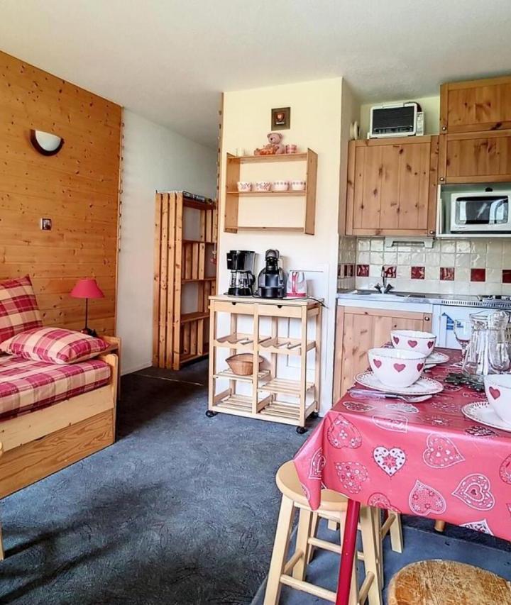 Studio – Residence Asters A2 - Studio Cabine Agreable · Proche Des Pistes · Balcon · Parking Exterieur Mae-1364
