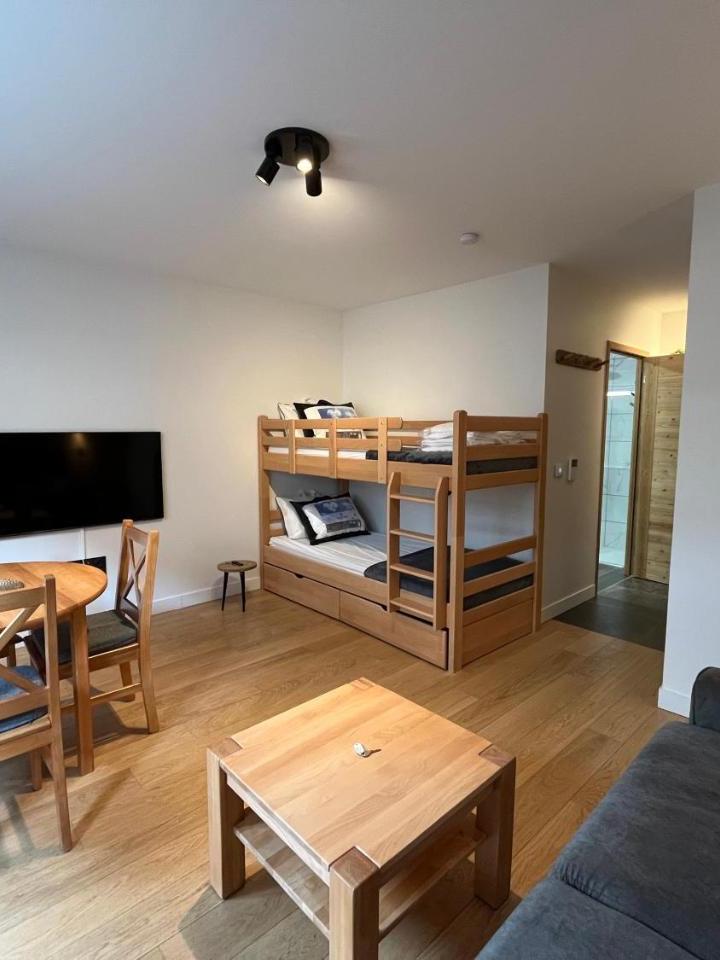 Studio Apartment (2 single beds and 1 double bed) - Free WiFi – Alpe D'huez Houses - Chez Camille - Studio Neuf