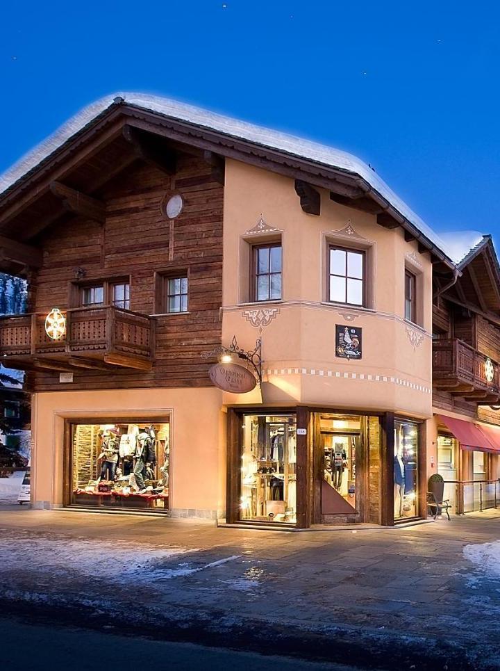 Deluxe Apartment, 2 Bedrooms (5 Twin Beds and 1 Double Sofa Bed) – Chalet Layla