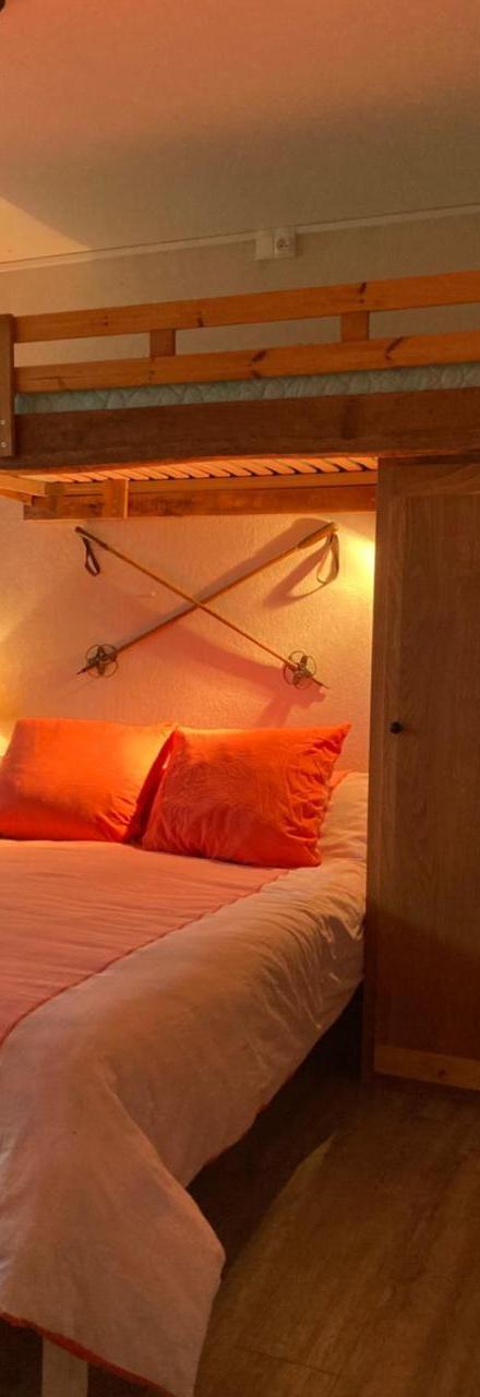 One-Bedroom Apartment (1 sofa bed) – Chez Papi Fernand la Montagnette